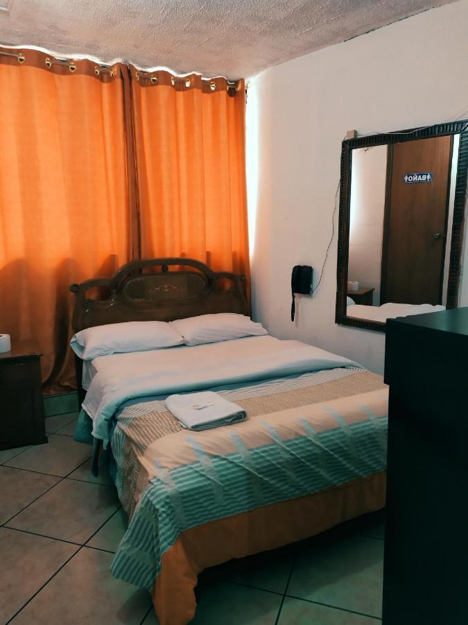 Hostal Ajavi Del Sur Кито Экстерьер фото