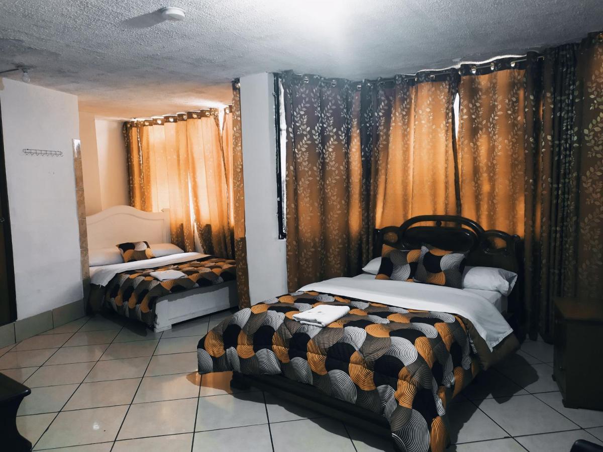 Hostal Ajavi Del Sur Кито Экстерьер фото