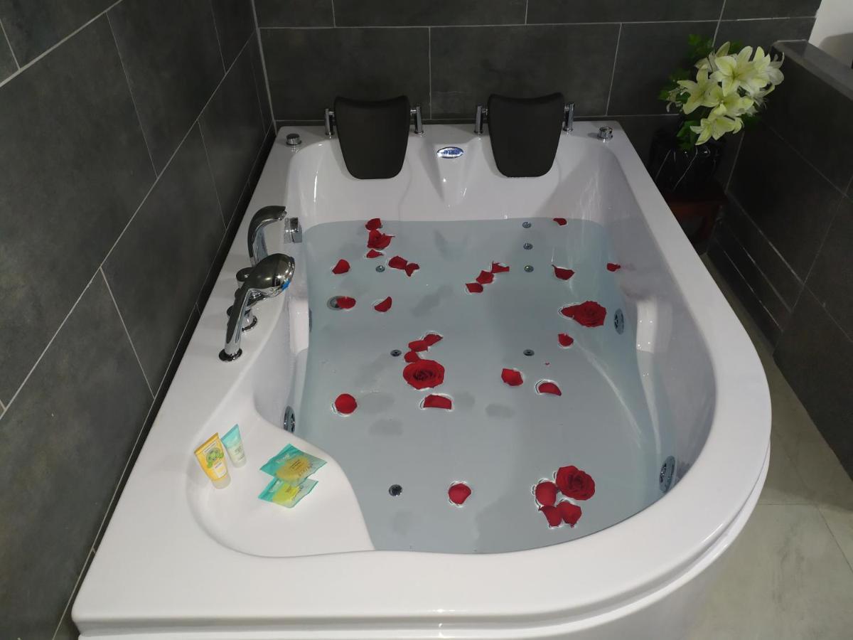 Hostal Ajavi Del Sur Кито Экстерьер фото